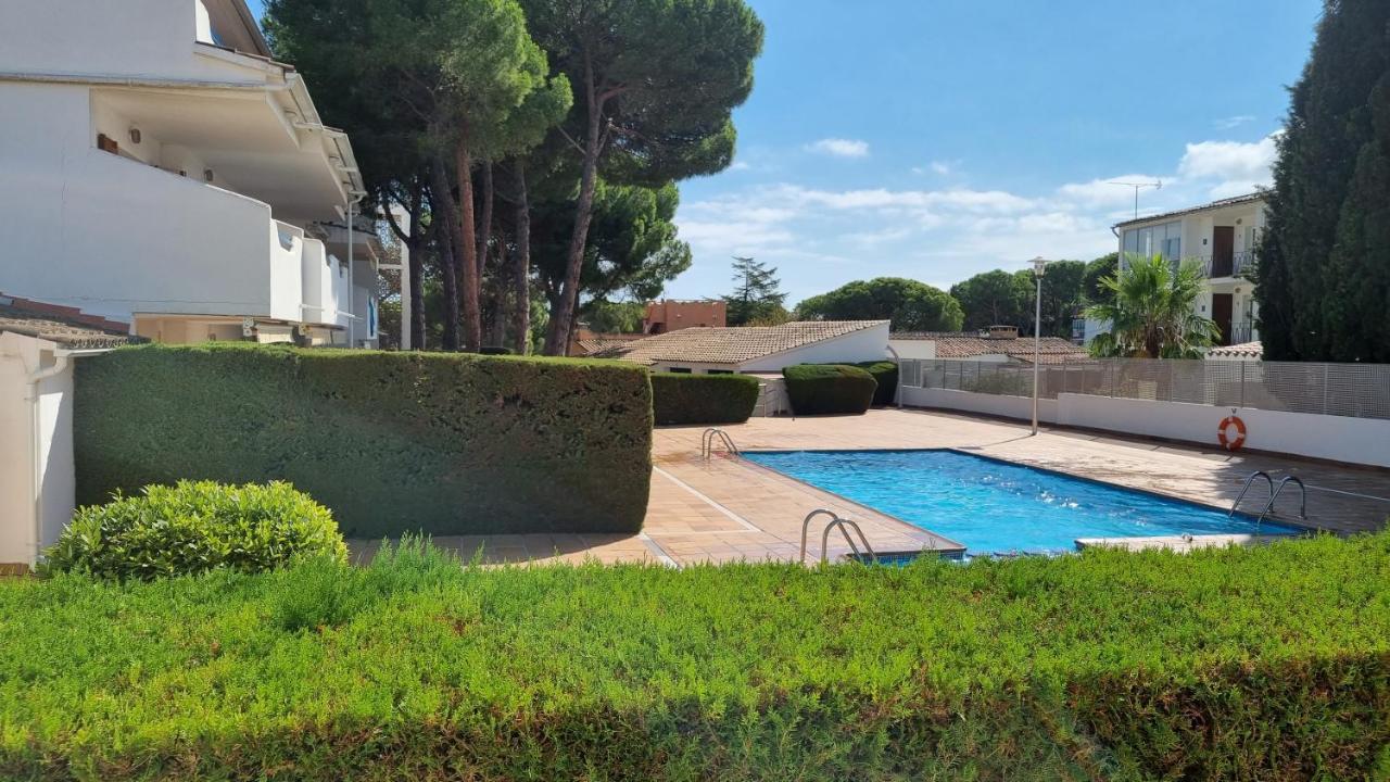 Apartamento Familiar Con Piscina Y Wifi L' Escala Kültér fotó