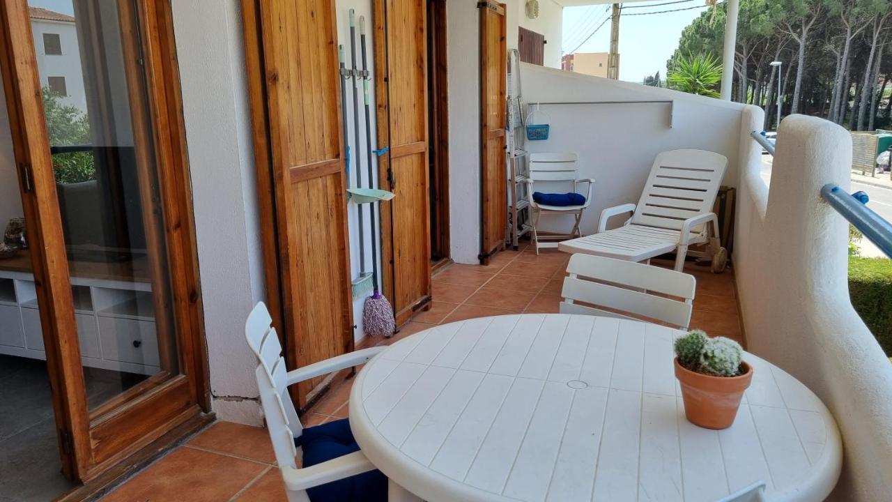 Apartamento Familiar Con Piscina Y Wifi L' Escala Kültér fotó