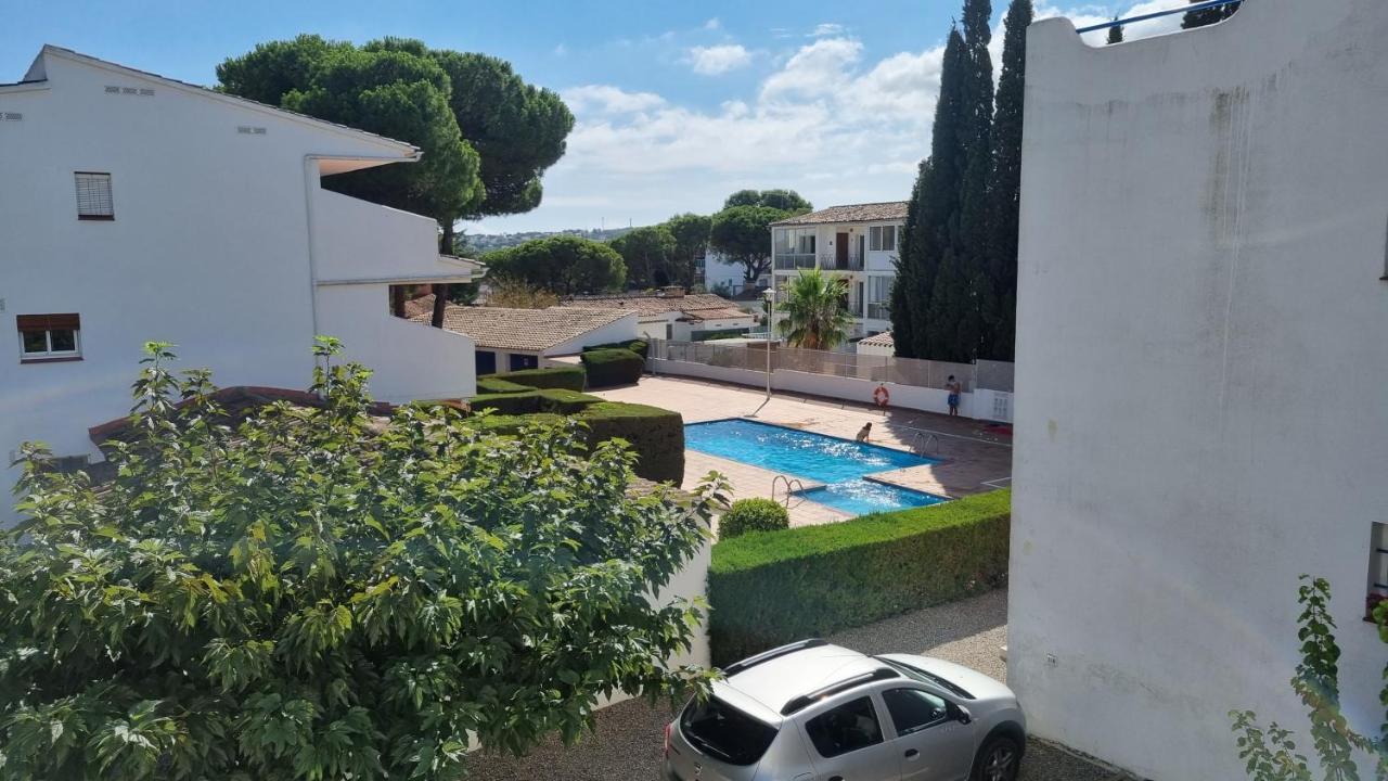 Apartamento Familiar Con Piscina Y Wifi L' Escala Kültér fotó